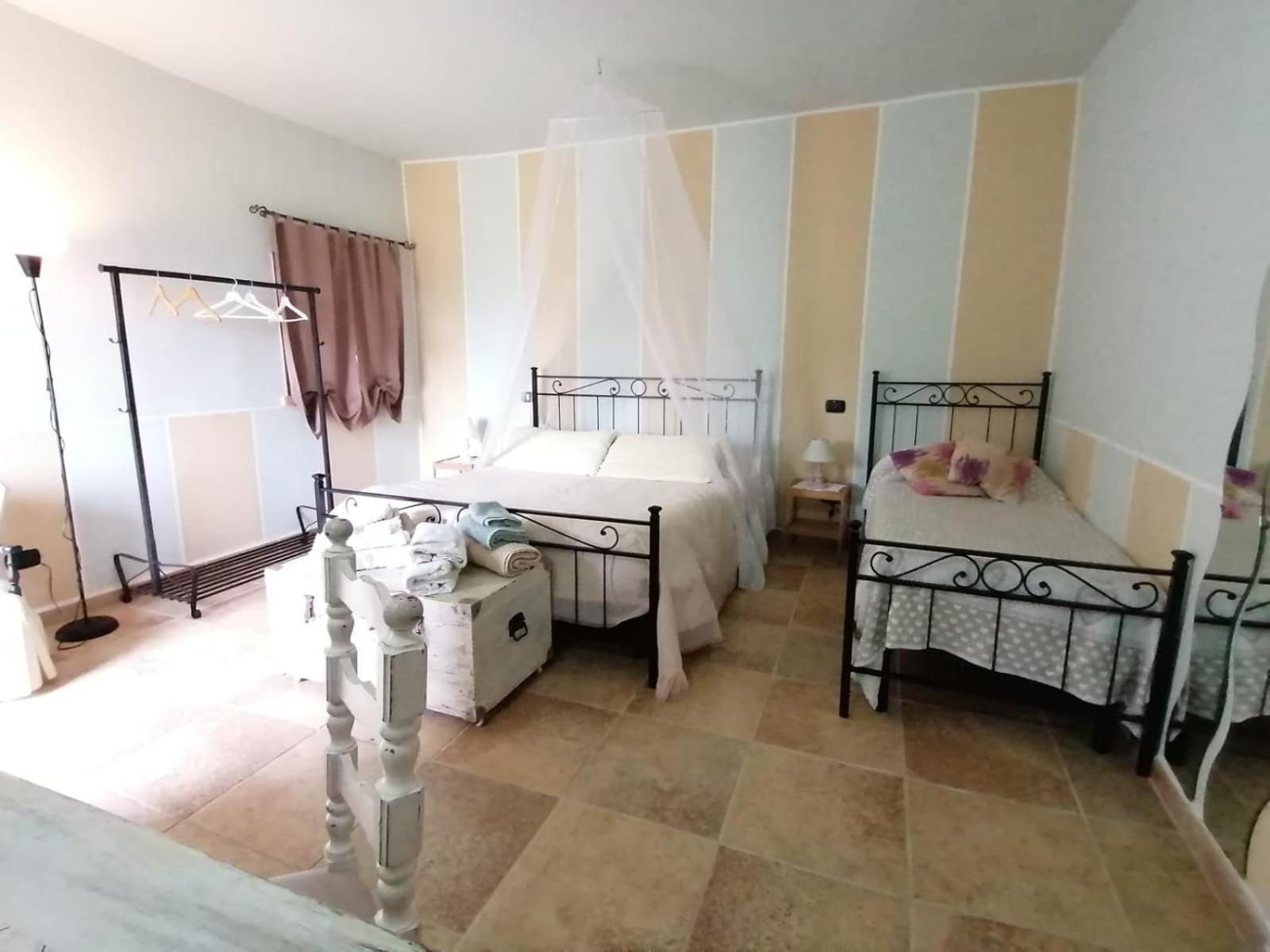 Casale Cavatella Bed & Breakfast Сермонета Екстериор снимка